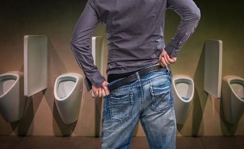 男人|男人晨起后，“第一泡尿”若没有3个现象，恭喜，肾脏比较强壮