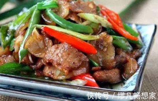 小炒鸡腿肉|美食推荐家常小炒肉，椒油炝拌莴笋，干煸花菜，小炒鸡腿肉