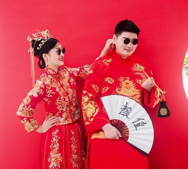 朱之文儿媳直播说漏嘴，结婚至今还未领证！难怪对老公亲近很排斥