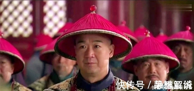 对联|乾隆上联:“坐北朝南吃西瓜,籽往东放”,纪晓岚:臣不敢对