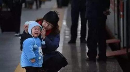 回家|“妈妈,你说要带我一起走的”,孩子把东西收拾好,妈妈却先走了