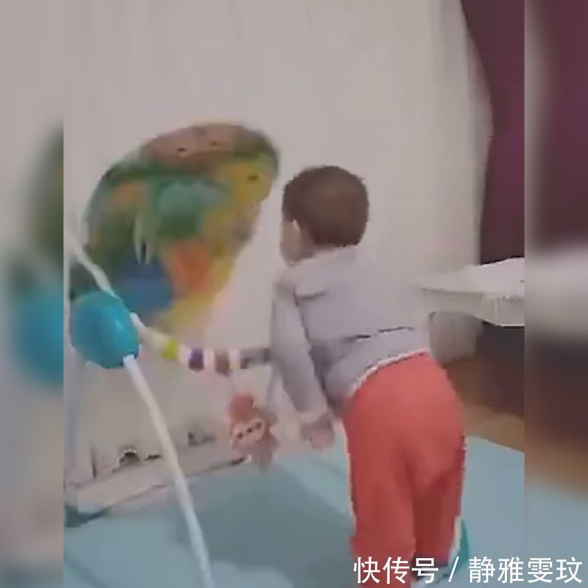 技能|萌娃因自己哄自己睡觉火了,网友这可是高级技能,赶紧学起来