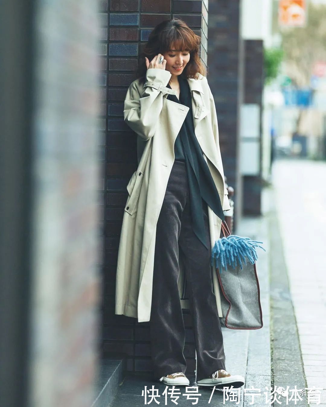个子小的人怎么穿风衣?154cm的日本小姐姐有4个技巧