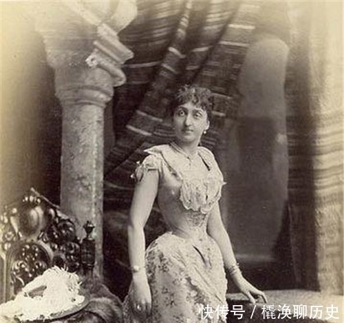 古代畸形审美,欧洲束腰中国缠足都已废除,唯日本将其传承了下来