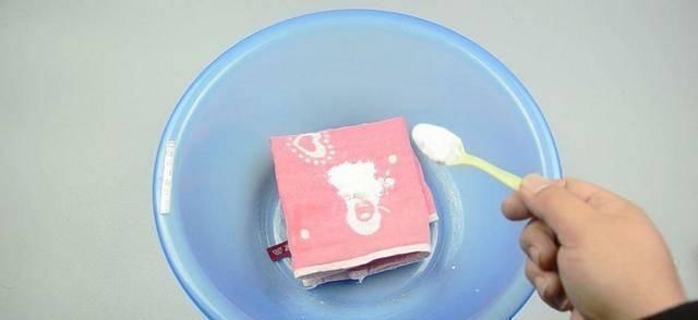 清洗|毛巾脏了,别拿肥皂洗,教你一招洗完都能洁白如新,省力又省心