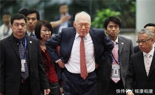 五颗星|此国七成是中国人后裔,国旗上也有五颗星,最大纸币值5万人民币