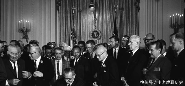 史密斯|50 年来,美国的反职场性别歧视有着怎样的历史变迁