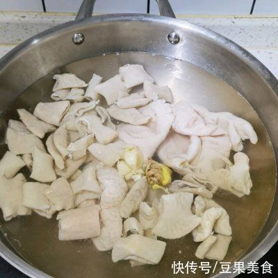 红烧肥肠|红烧肥肠比卖的还好吃，简单易做味道棒