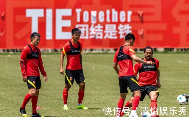 李霄鵬|10年沒發(fā)動態(tài),李霄鵬剛上任國足主帥!社媒被攻陷,董路這話扎心