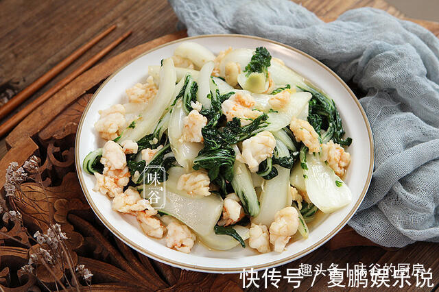 节食减肥|40岁阿姨轻断食晚餐，走红朋友圈，网友真自律，难怪越吃越瘦