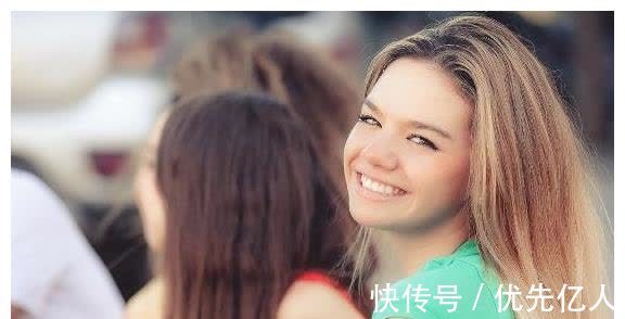 女孩|你知道女孩第一次来月经的年龄吗?其实这个年龄不早不晚,刚刚好