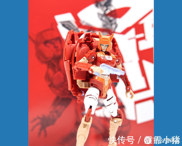 bet擎天柱的一生挚爱：变形金刚网飞限定 塞伯坦之战艾丽塔