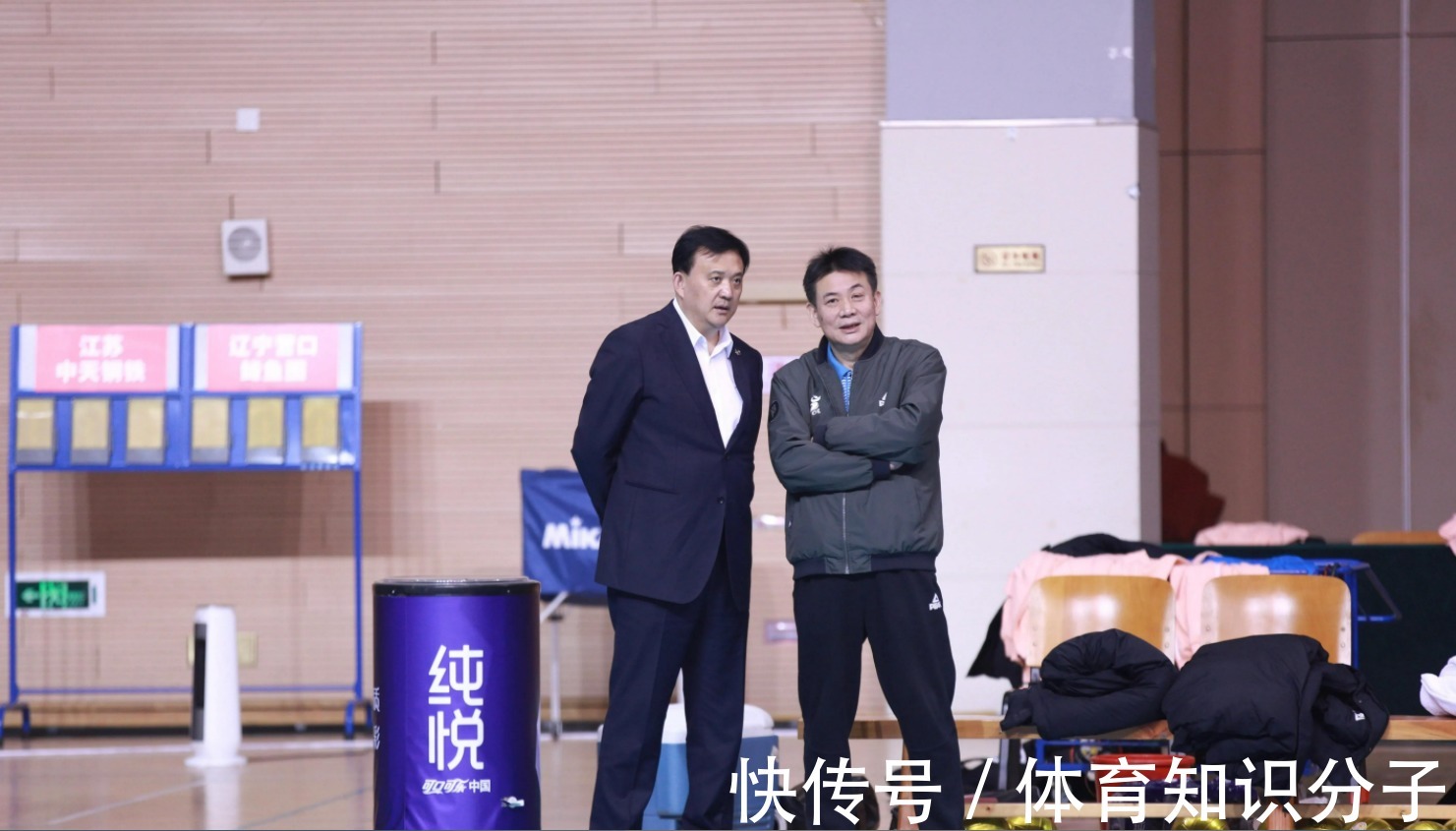 郎平|中国女排最新消息:主教练蔡斌提前10天抵达北京,准备集训了!