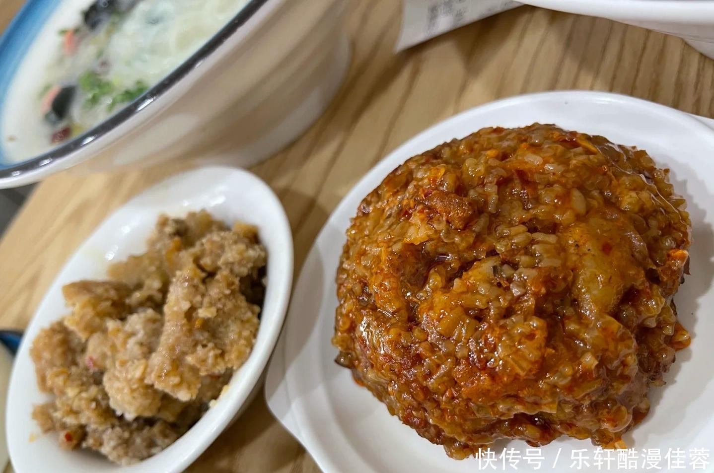 惊!让食客馋了 30 年的粉蒸肉和猪蹄,就在汉口楚李记粉蒸肉