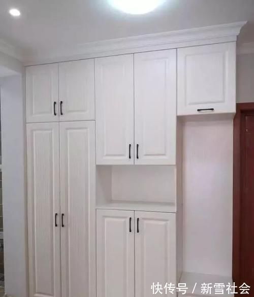 新房|花了四个月，新房硬装才结束，一进门鞋柜特实用，电视墙漂亮极了