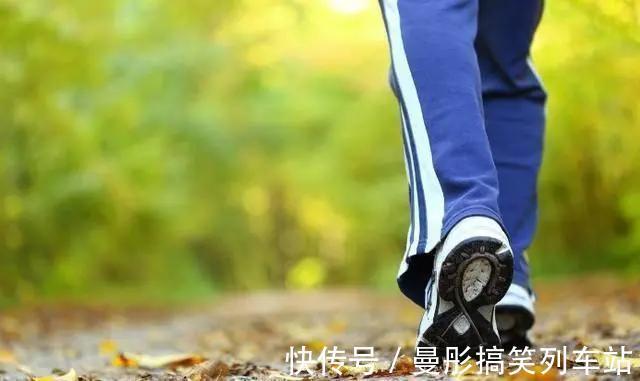 肝脏|肝脏不好,上厕所有3种表现,占一个,最好检查一下肝脏