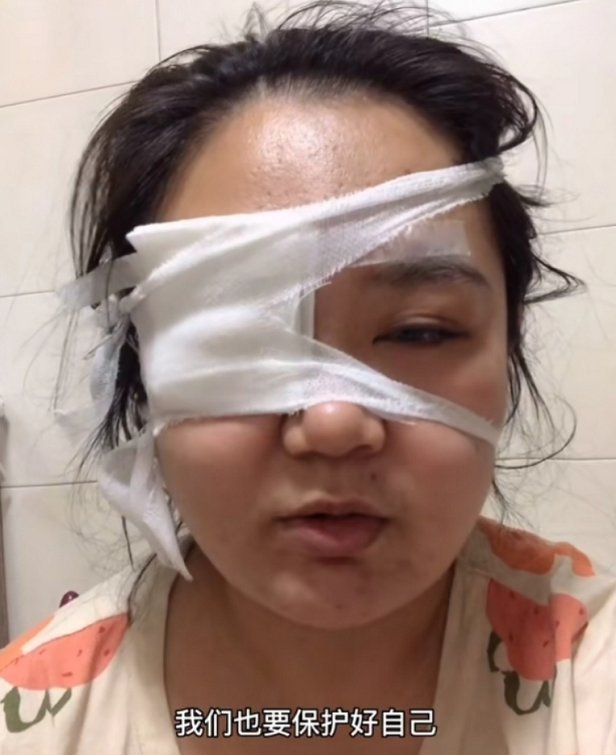 独眼|为你剖腹七层，你把我戳“独眼”却依然爱你，宝宝手敏感期咋引导