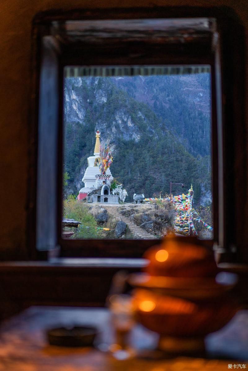 跨越雪山，寻找消失地平线上的巴拉格宗