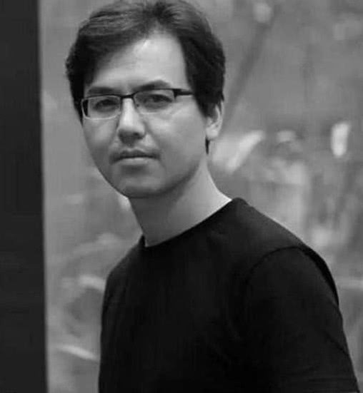 一颗红心!他画了一颗烂草莓卖了二十万,有人提出质疑,放大十五倍看