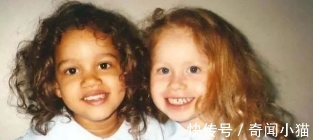 两姐妹|妈妈生下双胞胎,一个白宝宝一个黑宝宝,过去22年,命运截然不同
