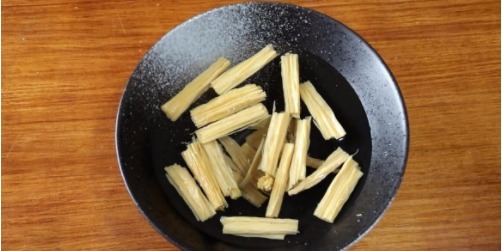  腐竹|香菇便宜又好吃，配上腐竹这样做，汤汁浓郁味道鲜美，特别下饭