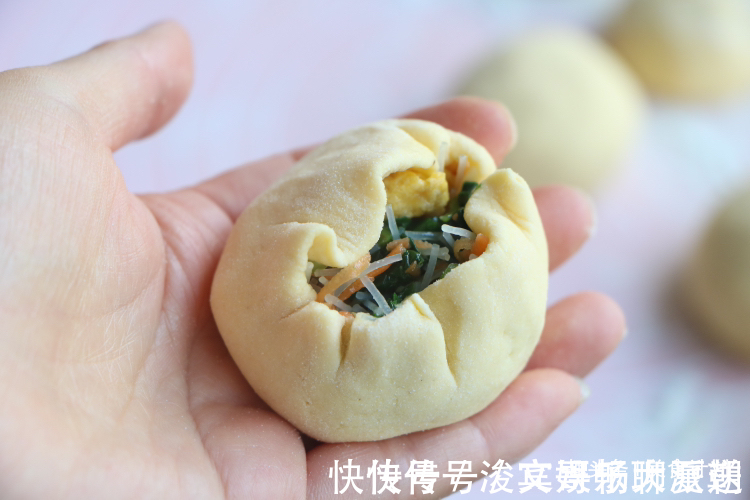 玉米面|早餐别吃包子馒头，试试新做法，好吃不长胖，2天不吃就馋