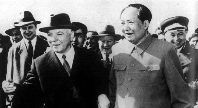 斯大林|没本事凭啥坐五大元帅C位斯大林想搞他,居然不忍心下手