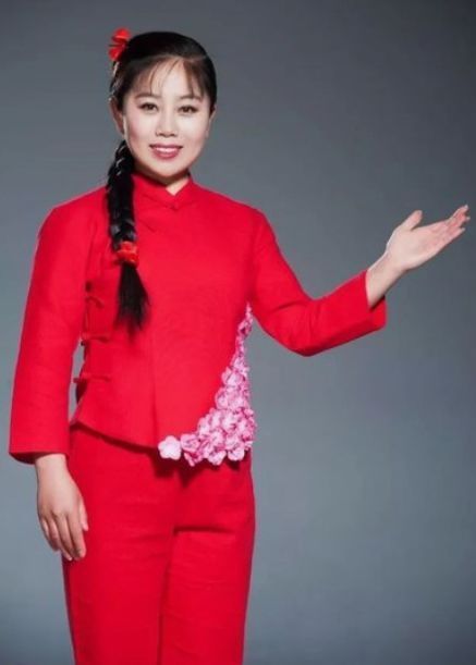 被淘汰|她花120萬上星光大道, 卻被淘汰欠下巨款,如今生活叫人心疼!