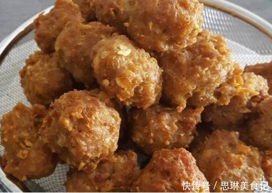 丸子|丸子这样做酥脆芳香,外焦里嫩口感劲道不会散,比溜丸子更胜一筹