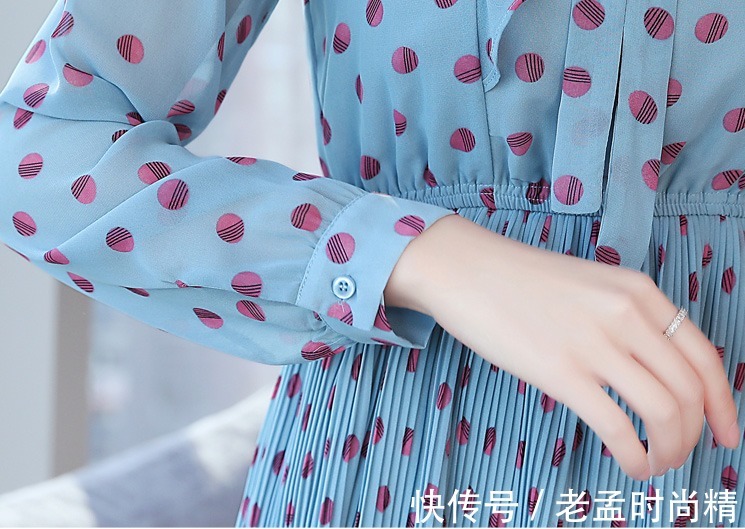 娃娃领 三月初春,建议打扮的漂漂亮亮!“法式”A字裙+平鞋,惊艳迷人