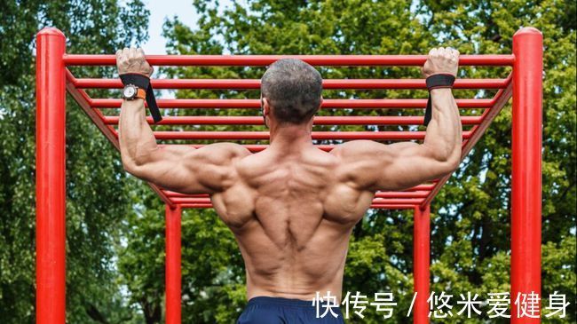 健身|徒手健身的1套训练方法,每周4练计划,提升力量锻炼全身肌肉