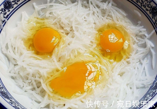 正确做法|炸萝卜丸子,牢记“2放2窍门”,丸子外酥里嫩,教你正确做法
