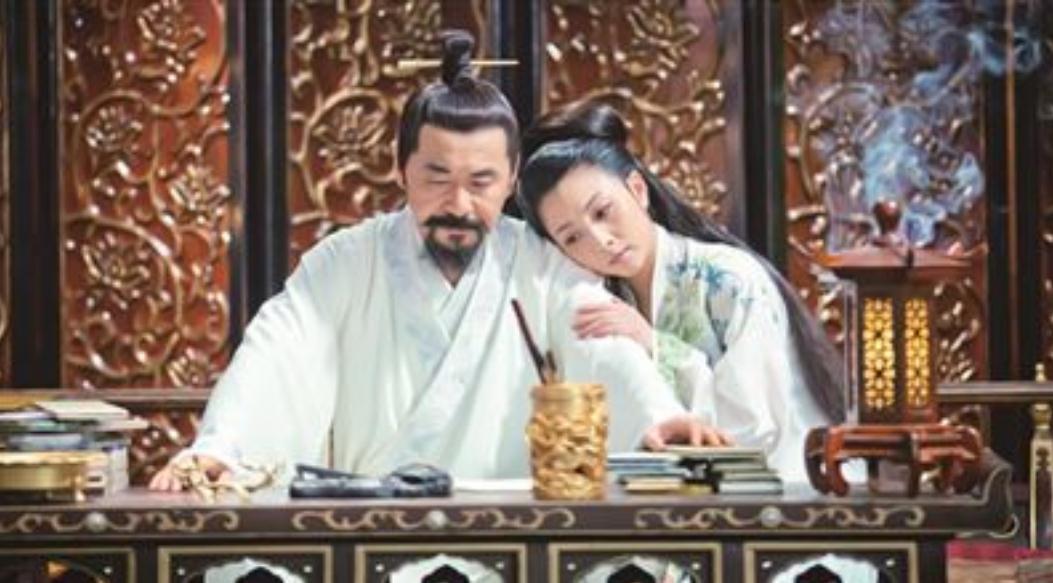 千古绝唱$赵匡胤随口作两句诗无人能续,四百年后一位伟人对出,成千古名句