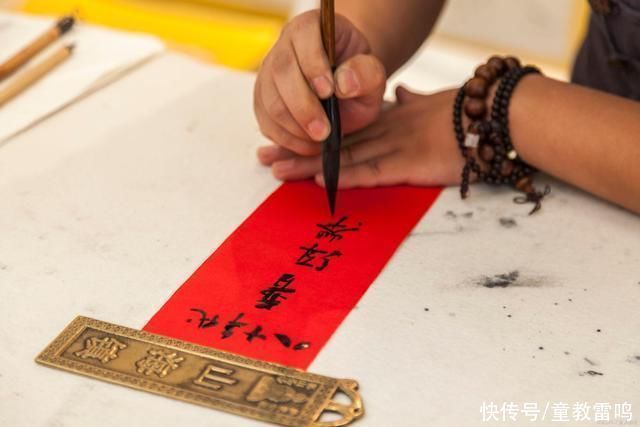 学霸|7岁女孩左右手写字,学霸男生更进一步,左右手写字内容还不同