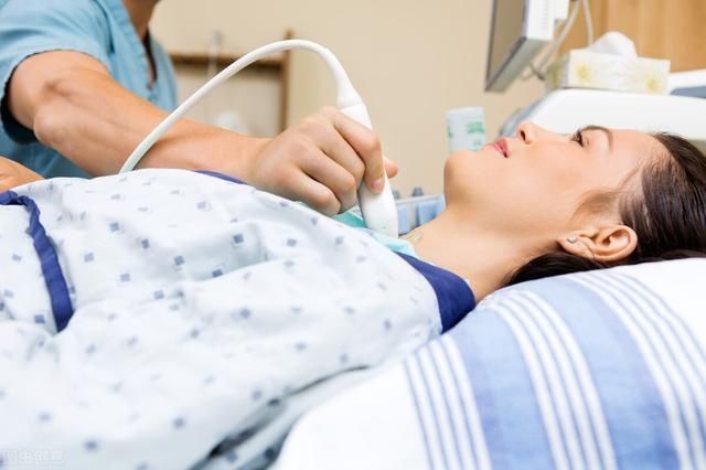 小于|产后一小时,产妇双肺像煮开了粥,医生怒问:谁多开了一组医嘱?