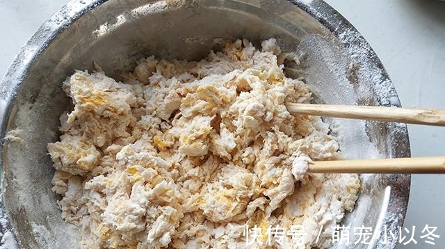 三角包|长假后,我迷上了吃它,每天都要蒸一锅,满满都是馅,好吃防贫血