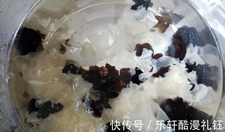 黑木耳|一道适合夏天吃的凉拌菜，酸甜开胃营养高，全家都喜欢