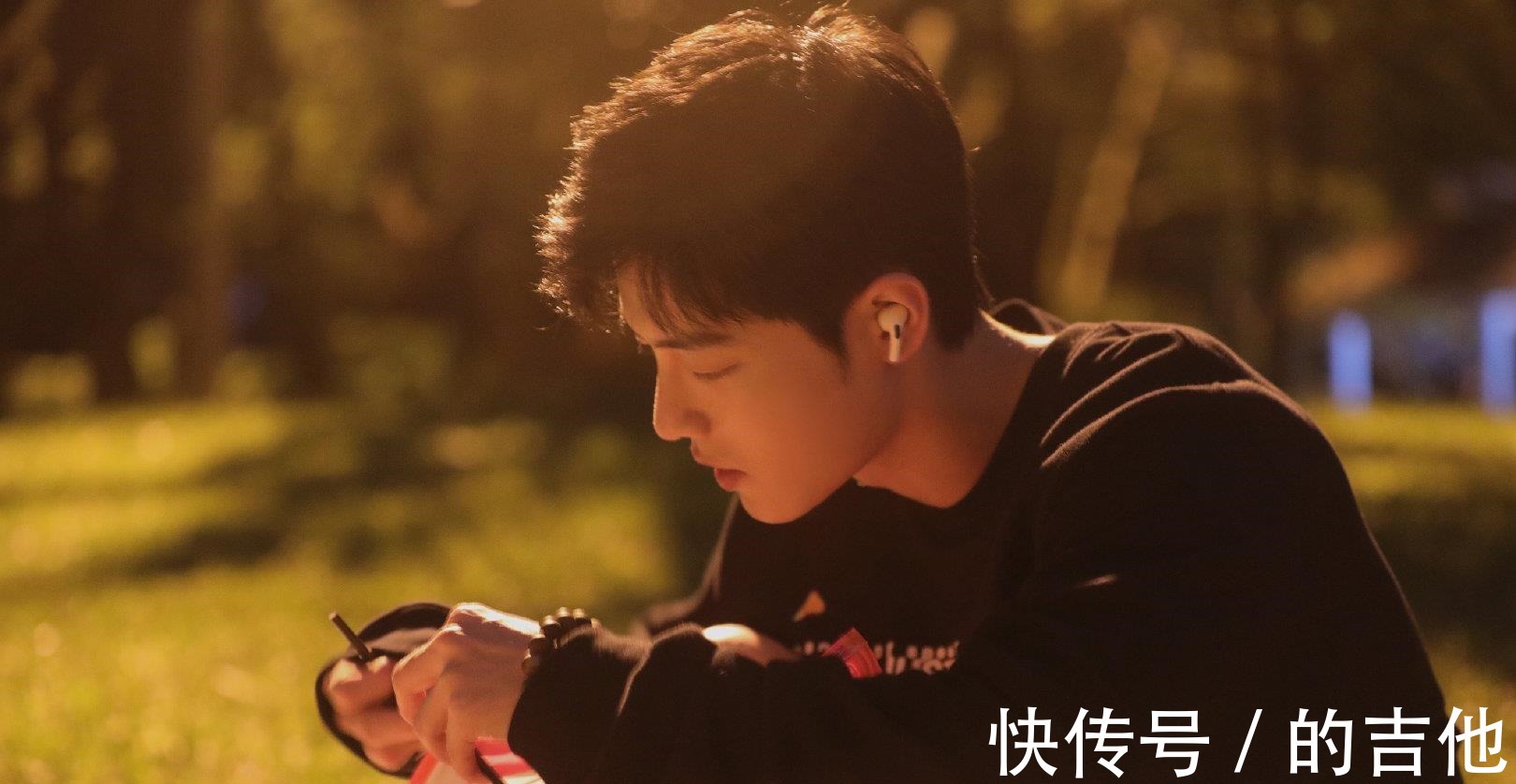 肖戰(zhàn)凌晨放風(fēng)箏了！僅5分鐘，點(diǎn)贊就15萬(wàn)！按慣例，vlog也快了吧