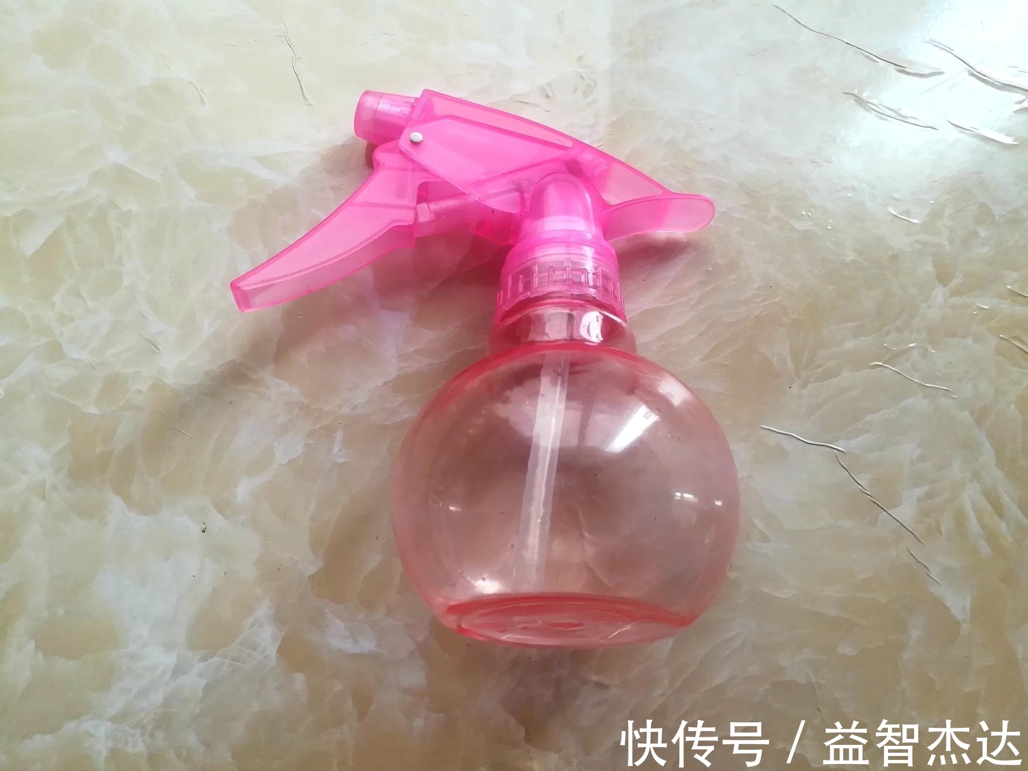 炒花生米|炒花生米用哪种油大厨用对了，花生不吃油，放一个星期嘎嘣脆