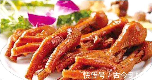 水淀粉|鸡爪这个做法火了，比泡椒、虎皮还好吃，酸甜微辣，吃过就忘不掉