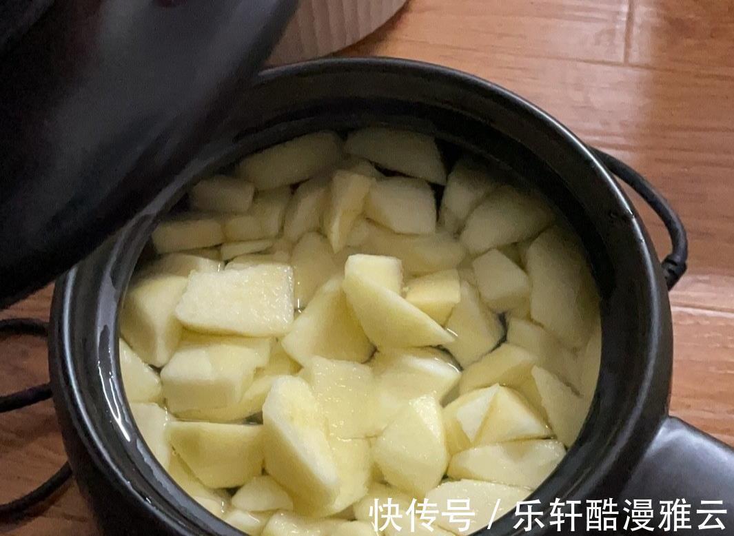 冰糖|入秋后,小米和梨是绝配,坚持每周喝2次,舒坦整个秋天