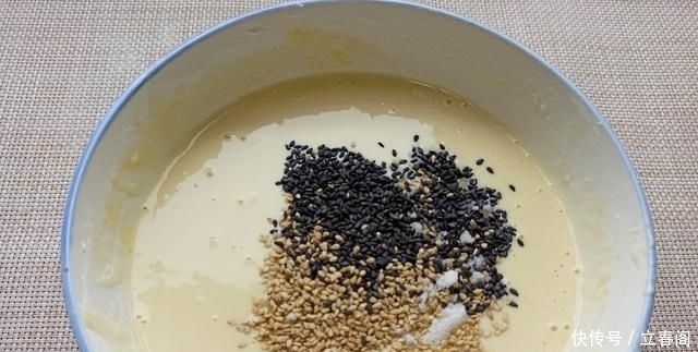 家中有糯米粉的试下这做法,外酥里糯,营养又解馋,比面包好吃