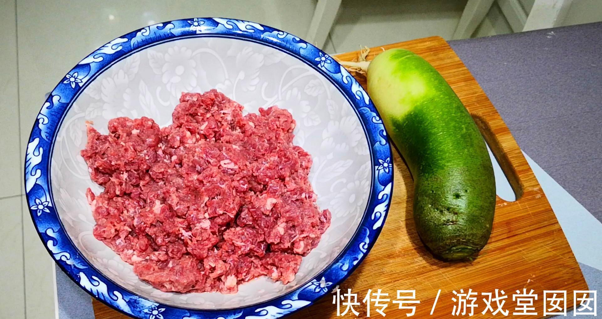牛肉饺子最好吃做法，鲜香十足不油腻，汤汁饱满超好吃，太香了！