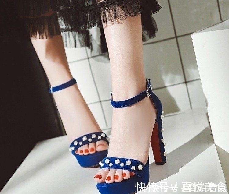 松糕 天啊这么有女人味的高跟鞋,被高跟控的老婆看到了一下买了六双