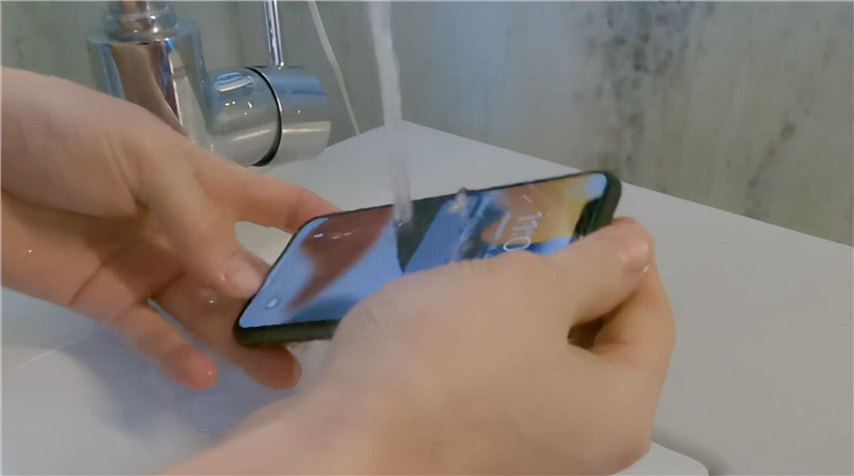 eb苹果啥时候进货？又一款魔改C口iPhone来了：完美保留防水