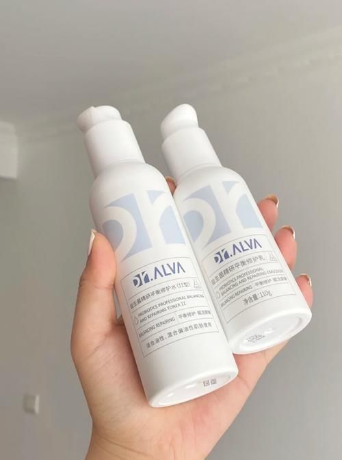 四款平价水乳，小众却很好用，什么功效都有，最后一个越用越爱！