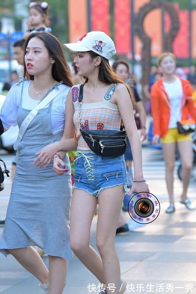 女神 简单方便的打底裤穿出女神气质,展示最美好的风采,精致生动!