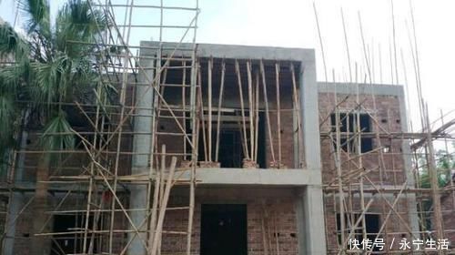 打工仔|打工仔回农村18万建房、8万装修,12米宽的大门被邻居们指指点点