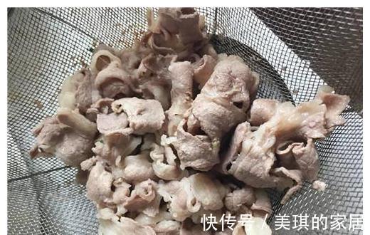 肥牛饭|此菜一烫一炒就吃,肉质鲜嫩,汤汁浓郁,拌米饭吃美味