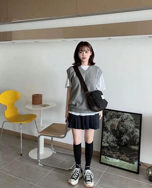 “ 奶奶风 ”毛衣火了 ！今春照着穿，太洋气 ！